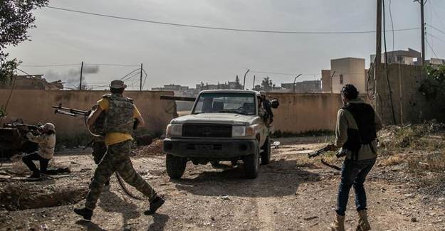 Libya Ordusu Trablus'un Güneyinde İlerliyor