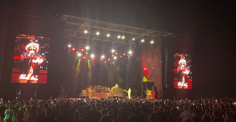 Limp Bizkit İstanbul'da 14 Yıl Aradan Sonra Coşkuyla Sahne Aldı
