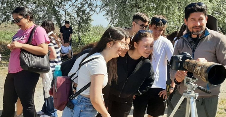 Lise Öğrencileri Çardak Sulak Alanında Temizlik Faaliyeti Düzenledi