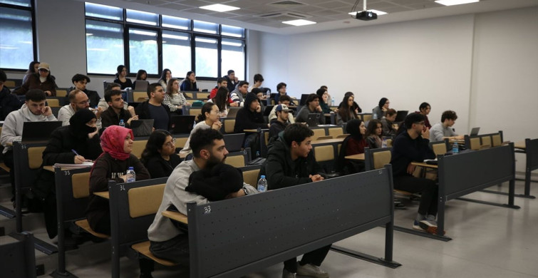 Lise Öğrencileri Üniversite Deneyimi Yaşıyor