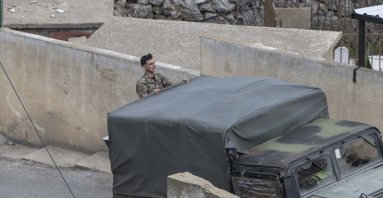 Lübnan Ordusu Şeba Beldesinde Yavaşça Çekiliyor