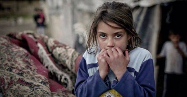 Lübnan'da Suriyeli Mültecilerle Dalga Geçip, Aşağıladılar