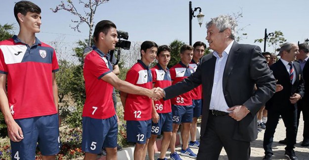 Lucescu Altınordu Tesislerinde!