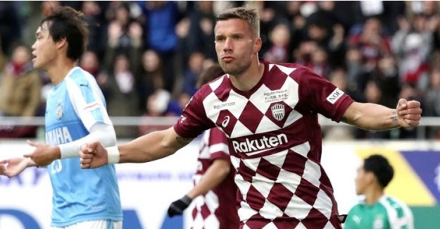 Lukas Podolski, Antalyaspor ile Anlaştı