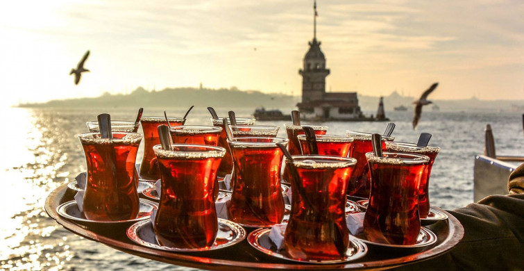 Lütfen çayı hafif ılıtıp için! 25 yıllık araştırma sonuçlandı sıcak çay kanser yapıyor!