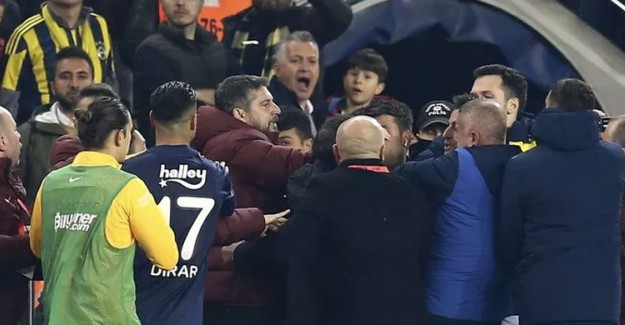 Maç Sonu Kadıköy'de Ortalık Karıştı!