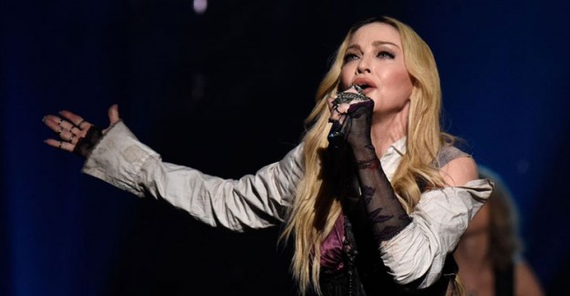 Madonna Coronavirüs'e Yakalandı