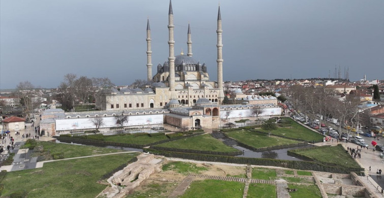 Mahyanın Ustası Kahraman Yıldız Ramazan Ayında Gökleri Aydınlatıyor