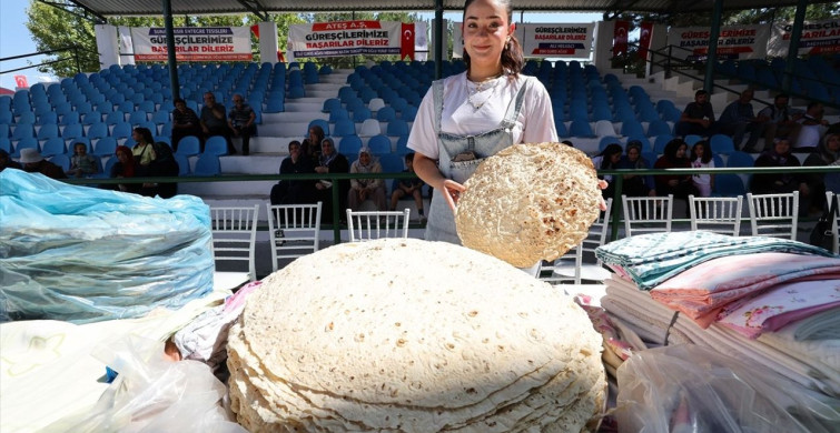 Malatya'da 72. Zengibar Karakucak Güreş ve Kültür Festivali Renkli Anlara Ev Sahipliği Yaptı