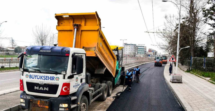 Malatya'da Çevre Yolu Yan Yolları Yenileniyor