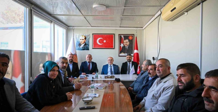 Malatya'da CHP'li Meclis Üyesi AK Parti'ye Katıldı