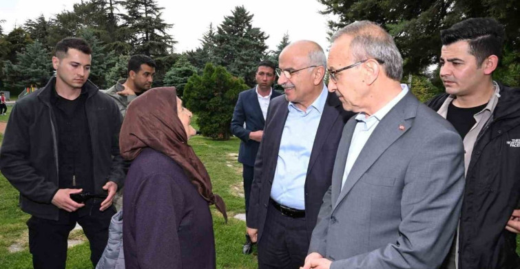 Malatya'da Deprem Sonrası Başkan Er ve Ekiplerinin Çalışmaları