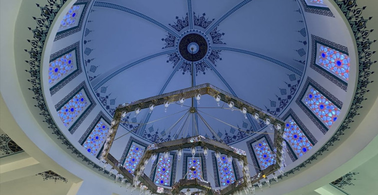 Malatya'da Depremler Sonrasında Yeniden İbadete Açılan Camiler