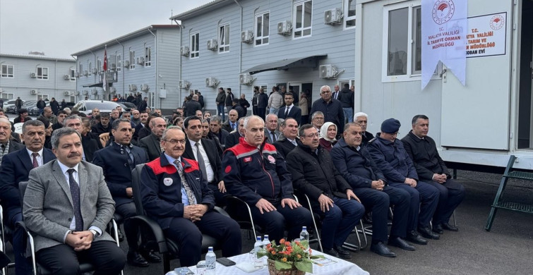 Malatya'da Depremzedelerin Konteynerleri Çobanlara Ev Oluyor