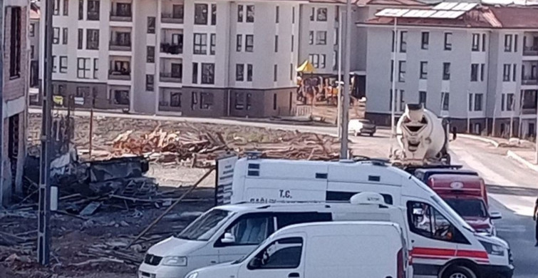 Malatya'da İnşaatta Kalıp Çökmesi: 2 İşçi Yaralandı