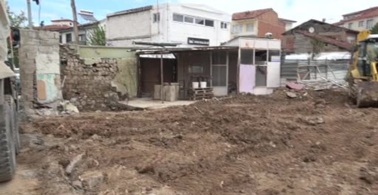 Malatya'da Kaçak Kazı İhbarı Polise Alarm Verdi