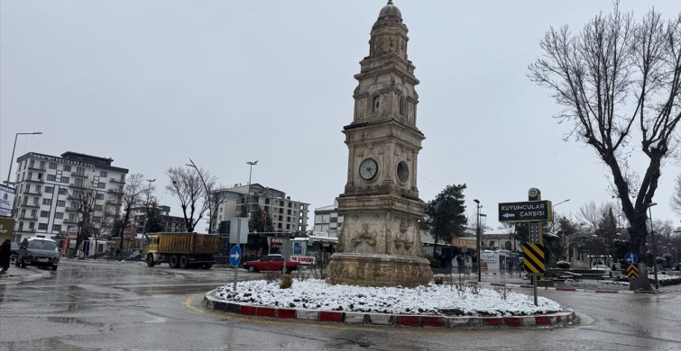Malatya'da Kar Yağışı Hayatı Olumsuz Etkiliyor