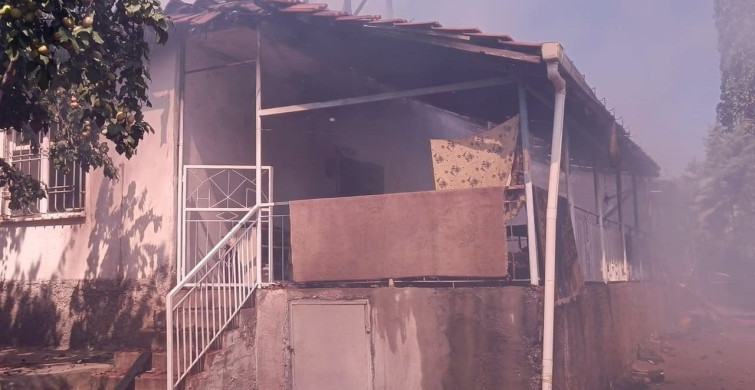 Malatya'da müstakil ev yangında kullanılamaz hale geldi