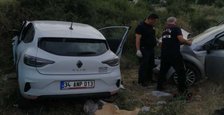Malatya’da otomobil karşı şeride geçti: Katliam kazada ölü ve yaralılar var
