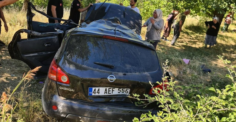 Malatya’da otomobil şarampole devrildi: 1 yaralı
