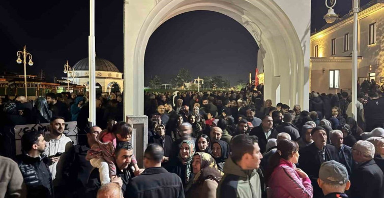 Malatya'dan İlk Hac Kafilesi Uğurlandı