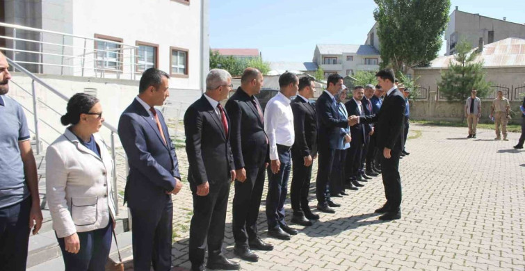 Malazgirt kaymakamı ahmed tayyib kahraman göreve başladı