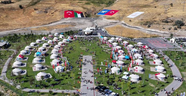 Malazgirt Zaferi 954. Yıl Kutlamaları Ahlat'ta Coşkulu Geçti