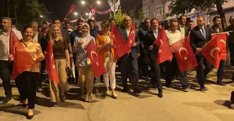 Malazgirt'te Coşku Dolu Fener Alayı