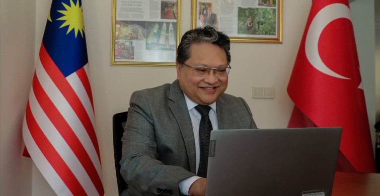 Malezya'nın Büyükelçisi Sazali, AA'nın Oylamasında