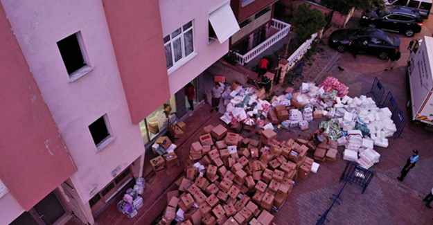 Maltepe'de Kolonlarında Çatlak Olan Binaya Mühür