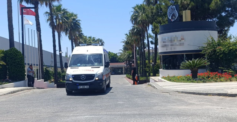 Manavgat'ta klor gazı sızıntısı 25 kişiyi etkiledi