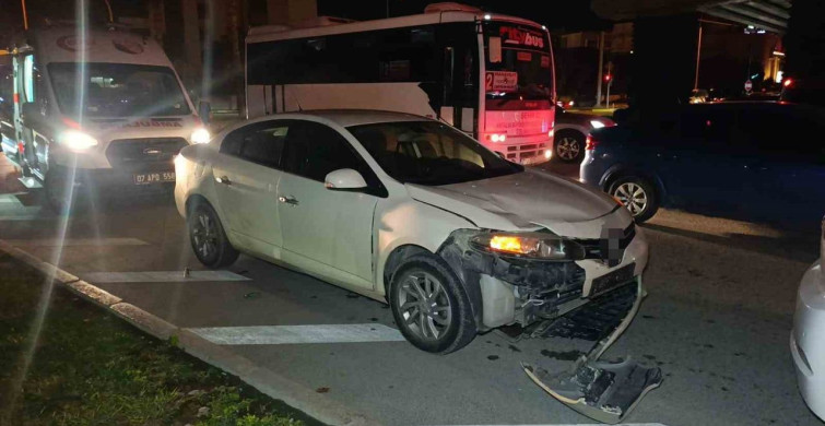 Manavgat'ta Trafik Kazası: Motosikletli Yaralandı