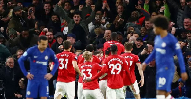 Manchester United Deplasmanda Chelsea'yi Yıktı