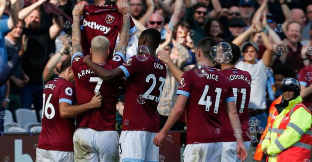 Manchester United, West Ham Deplasmanından Çıkamadı!