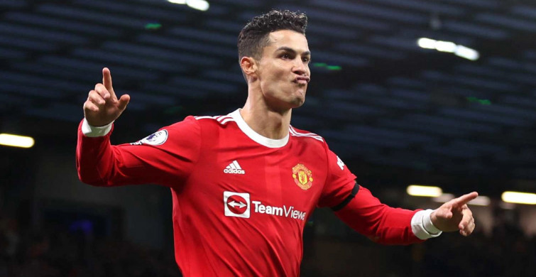 Manchester United'da Cristiano Ronaldo, geçirdikleri kötü sezon ile ilgili olarak taraftarlara seslendi!