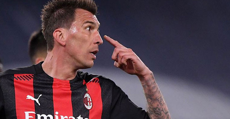 Mandzukic Milan'dan Ayrıldığını Duyurdu!