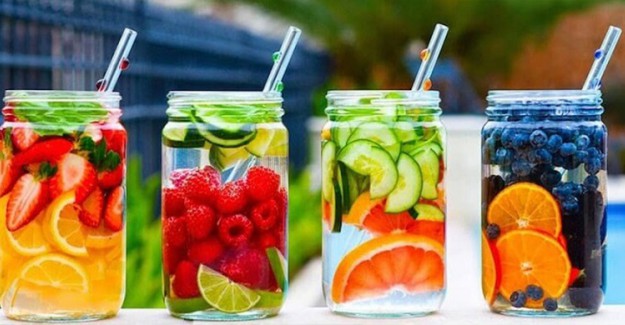 Mango ve Ananaslı Detoks Suyu Tarifi