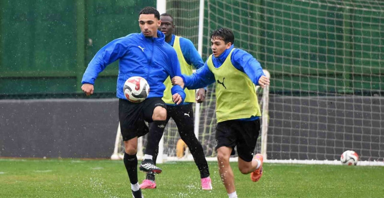 Manisa FK, Adana Demirspor Maçına Hazırlanıyor