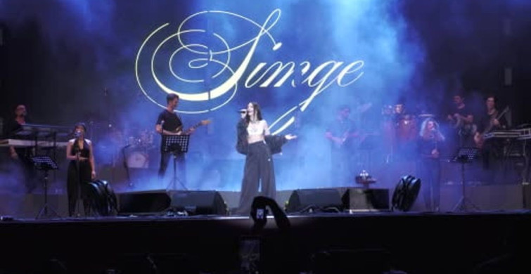 Manisa Gençlik Festivali'nde Simge Coşkusu