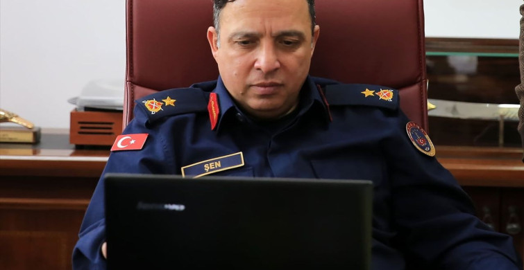 Manisa İl Jandarma Komutanı Tuğgeneral Şen, AA'nın Oylamasına Katıldı