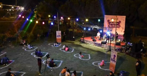 Manisa'da Açık Hava Konseri