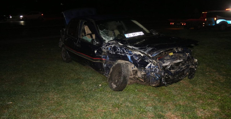 Manisa'da Ambulansla Otomobil Çarpıştı: 5 Yaralı