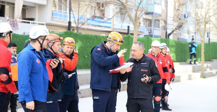 Manisa'da Deprem Tatbikatı Gerçekleştirildi