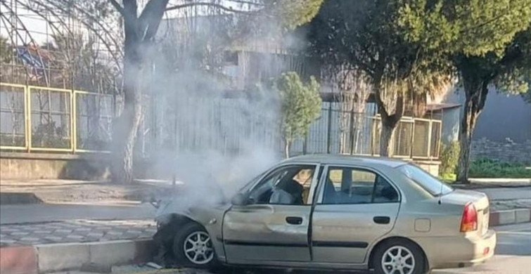 Manisa'da 'Dur' İhtarına Uymayan Araç Refüje Çarptı