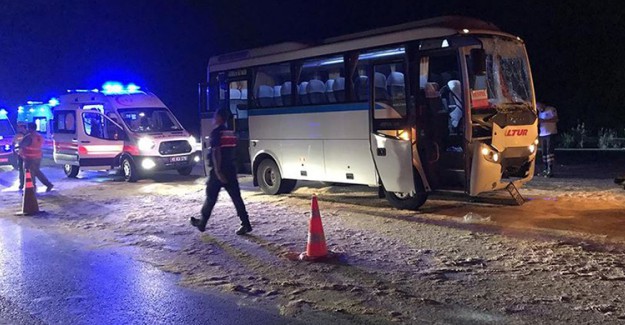 Manisa'da Feci Kaza: 23 Yaralı