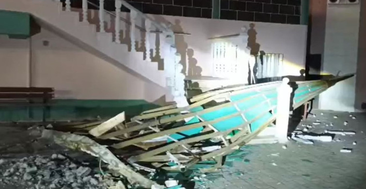 Manisa'da Fırtına Hayatı Olumsuz Etkiledi