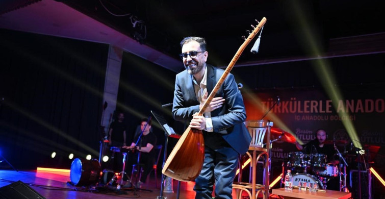 Manisa'da İsmail Altunsaray ile Unutulmaz Bir Türkü Gecesi