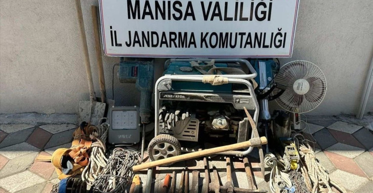 Manisa'da Kaçak Kazı Operasyonu: 10 Şüpheli Yakalandı