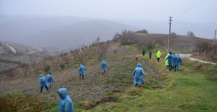 Manisa'da Kayıp Kadın İçin Arama Çalışmaları Devam Ediyor