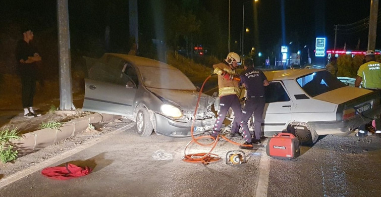 Manisa'da Otomobil Kazası: 7 Yaralı